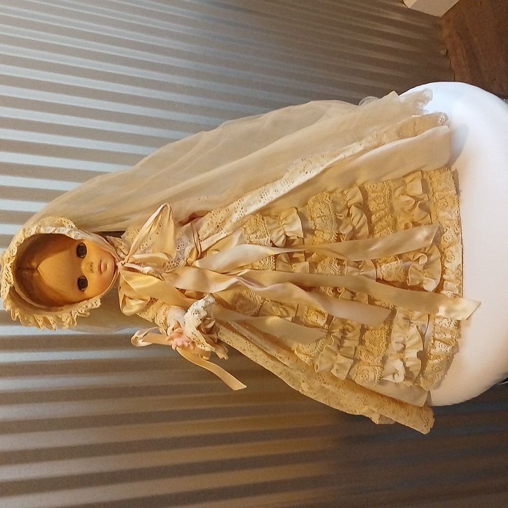 Effanbee Vintage 1965 Cream Bride Doll with Lace Dress And Accessories